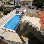 Nyaraló Sunshine, Second *